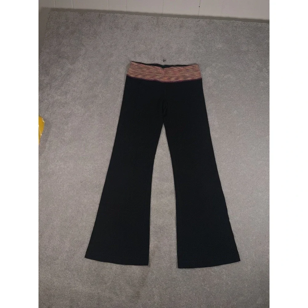 Lululemon Groove Pant Size 6 Black Magnum Dew Berry  Flare Yoga